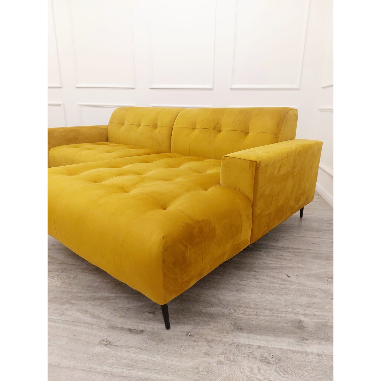 Orina Cinema Sofa Plush