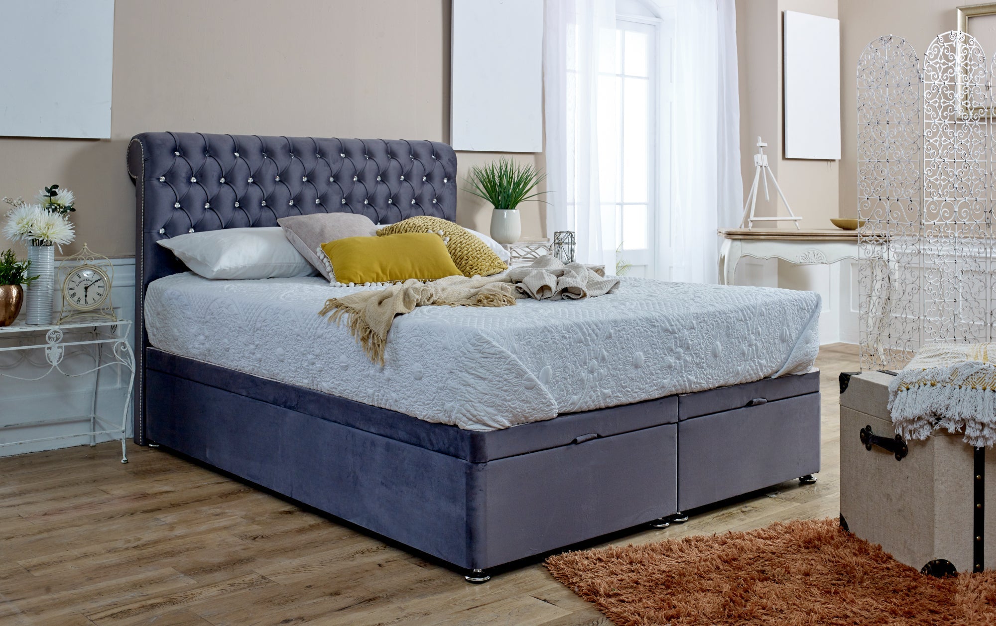 Plush bed best sale