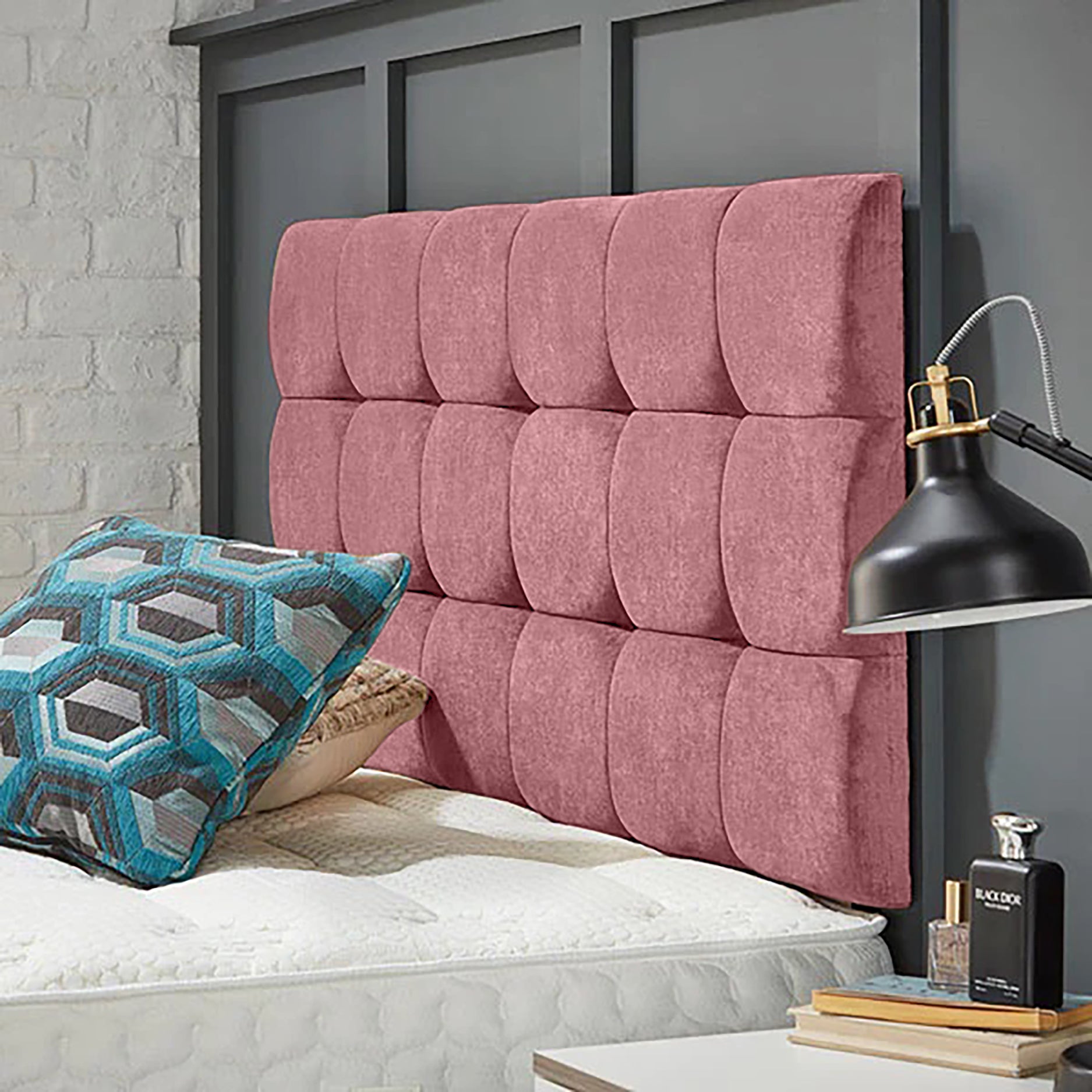 Winston Naples 26 inch Strutted Headboard